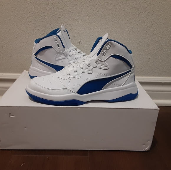 Puma - Picture 3 of 4